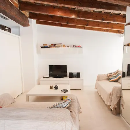 Estudio Calle Tapineria Valencia